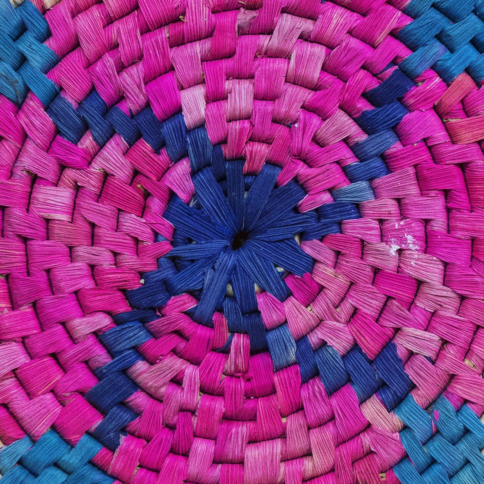 Pattern photograph captured March 17, 2018.